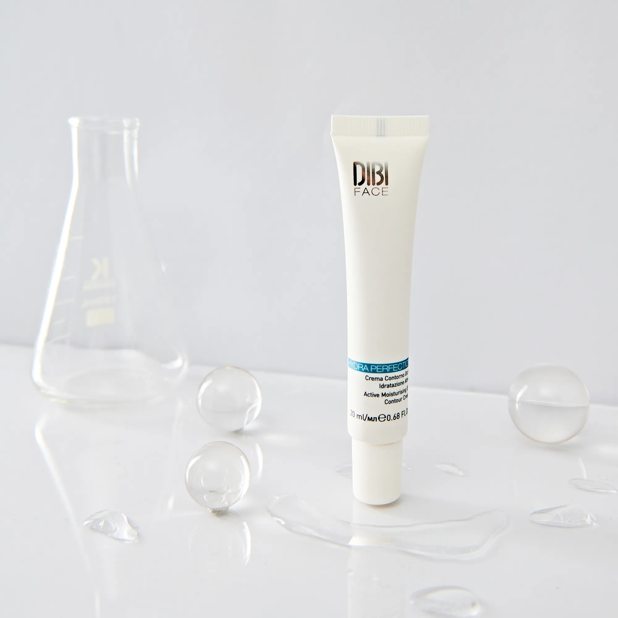 Envase de la Crema Contorno de Ojos de Hydra Perfection de DIBI Milano