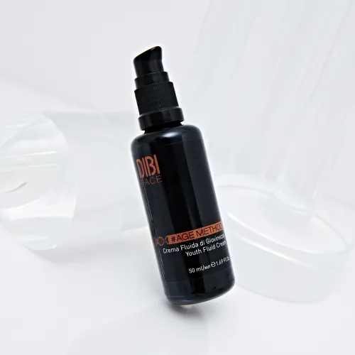 Crema fluida antirughe per pelle giovanile